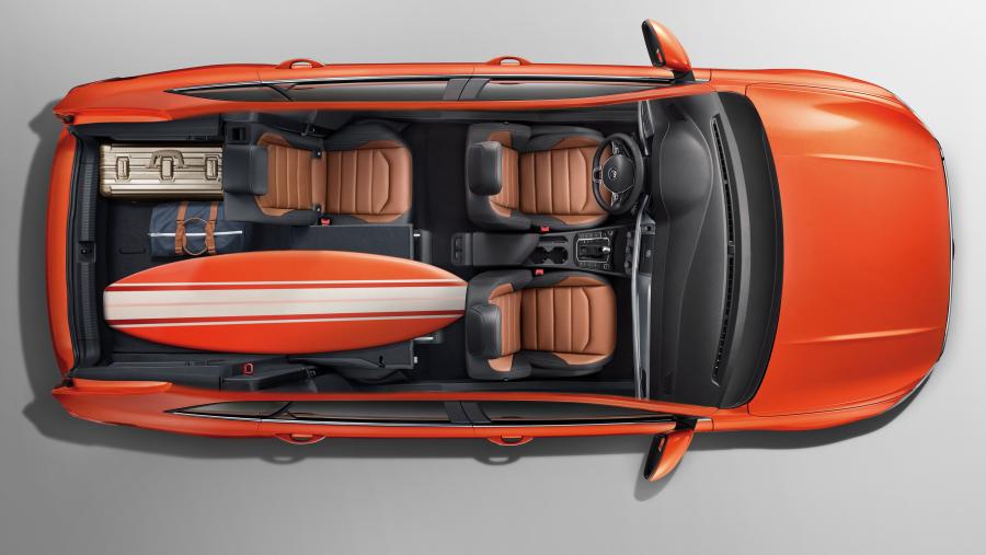 Интерьер Volkswagen Gran Lavida 2018 года  (фото 8 из 15)